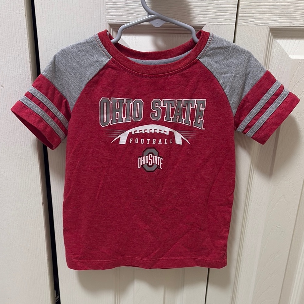 Colosseum Red and Gray Short Sleeve Tee